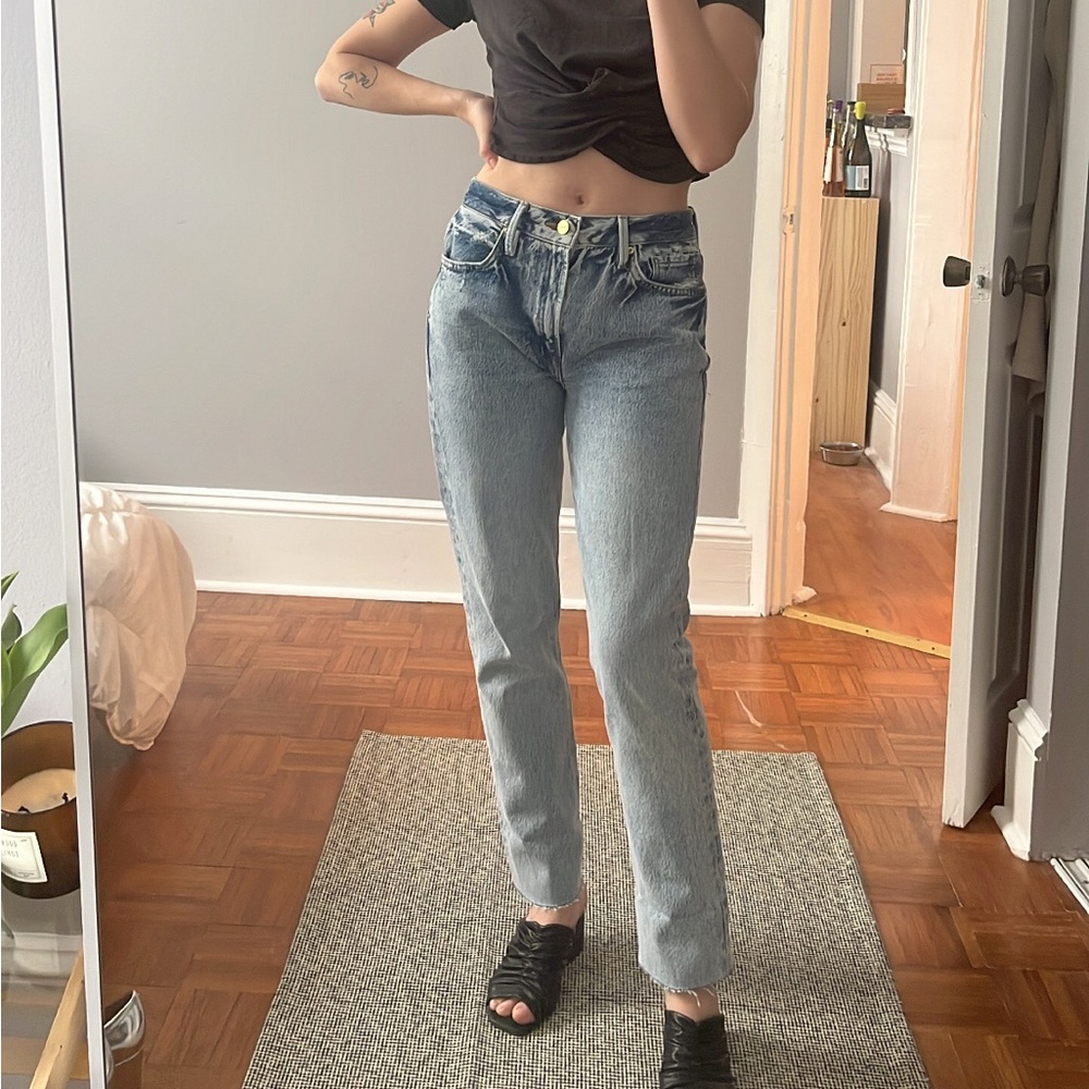 Distressed / acid wash Frame jeans